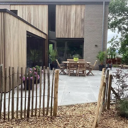 De La Tour Holiday home Hotton