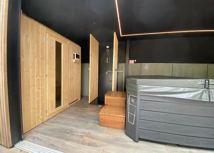 De La Tour Holiday home